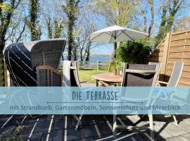Höfthus 9 Holla die Boddenfee Meerblick Terrasse mit Hund die Natur genießen，位于奥特里德维茨的酒店
