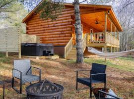 Cozy Cabin Getaway!，位于Fancy Gap的酒店