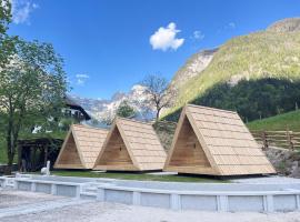 Glamping Kamp Triglav，位于索卡的山林小屋