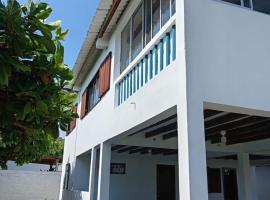 Villa Solara - A Beachfront Residence，位于圣克莱门特的酒店