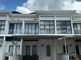 Enjoy the A6 house，位于Sultan Syarif Kasim II International Airport的酒店