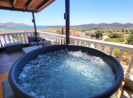 Villa Golden Sun with swimming pool and jacuzzi，位于阿纳维索斯的酒店