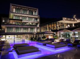 Prado Luxury Hotel，位于希马拉的酒店