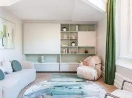 Stunning Heritage CBD Apartment