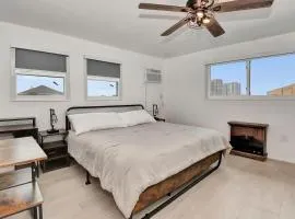 Modern King Suite #12 - Steps to Beach