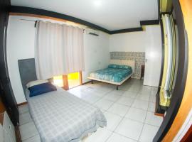 hostel Rep MADAGASCAR，位于弗洛里亚诺波利斯的酒店