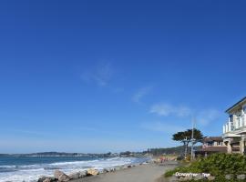 The Oceanfront Hotel on MiramarBeach HMB，位于半月湾Naples Beach附近的酒店