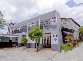 OYO 90405 Penginapan Sasti Kuningan