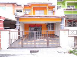 OYO Homes 90575 CK Bahau Homestay，位于伯豪的酒店