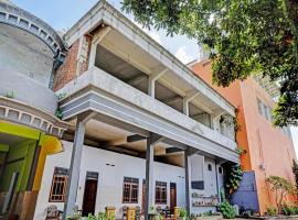 OYO 92869 Hotel Nusantara，位于外南梦的酒店