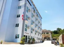 Hotel De Ratt Phuket