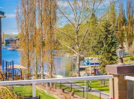 Calgary Lake House B&B，位于卡尔加里的海滩酒店