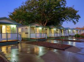 Gday Parks Emerald，位于埃默拉尔德的酒店