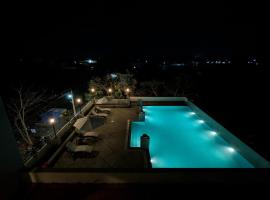 Aashreya Suites Tiruvannamalai，位于蒂鲁瓦纳马莱的酒店