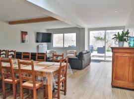 La Jarnacaise #12pers #6 chambres，位于雅尔纳克的酒店