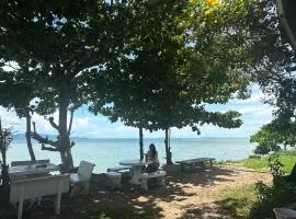 Beach Yard Hostel
