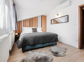 No 28 Rooms & Apartments，位于库特纳霍拉的酒店