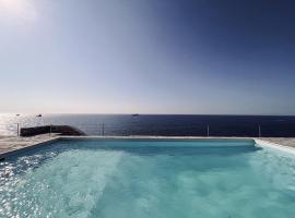 Cliff Villa，位于Sarakíniko的酒店