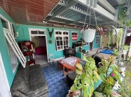 Skipper House