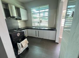 Homestay Asfa D Village，位于Kemasik的酒店
