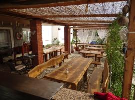 Accommodation with an experience!!! Hostel Kantun，位于普纳特的酒店