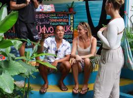 Gili Beach Bum Hostel，位于吉利特拉旺安的酒店