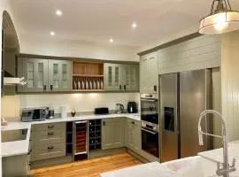 Gorgeous 4 bedroom Townhouse