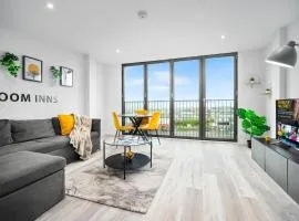 Spacious, City Duplex, Sleeps 7, Balcony Views