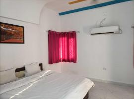 Hotel O R J Hotel，位于Phāphāmau的酒店