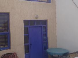 Hidden Hostel，位于西迪考乌奇的酒店