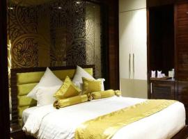 Palette Hotel & Resort Barra Formerly SRS，位于坎普尔的酒店