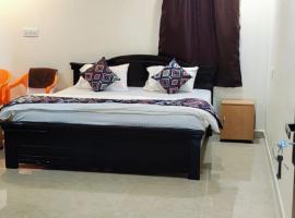 Urvhi Beach Resort，位于Vadarevu的酒店