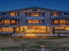 Lakewalk Suites
