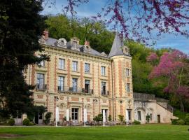 Château de Perreux, The Originals Collection，位于阿姆博斯的酒店