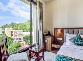 RABBIT RATNAM -By Udaipur Hotels，位于乌代浦达博克机场 - UDR附近的酒店