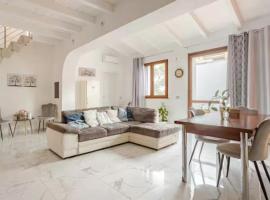 VILLA WITH GARDEN, San Sperate，位于San Sperate的酒店