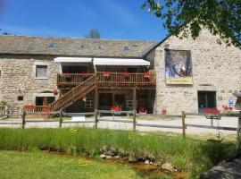 Logis hôtels Les Granges de Bigose，位于Rimeize的酒店
