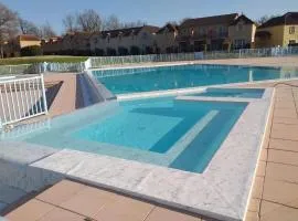 Appartement cosy à Monflanquin, 31 m² avec piscine