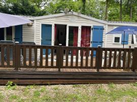 Mobile Home PREMIUM AZUR climatisé tout équipé，位于Saint-Chéron的露营地