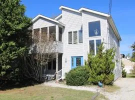 302 Brainard Ave,