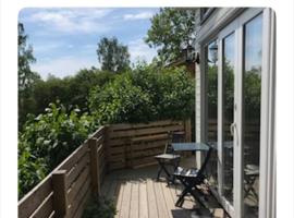 Gamla Tullinge vägen，位于胡丁厄的酒店