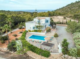 New! Villa Sa Bassa Sea Views and BBQ，位于圣胡安包蒂斯塔的酒店