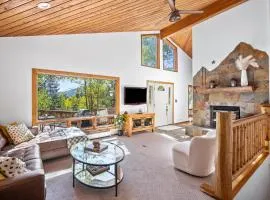 Nestled Inn Vacation Home Rental Evergreen - Trails, Views, Hot Tub, Skiing!