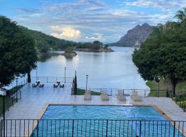 Santa Elena Lake House，位于普拉多的酒店