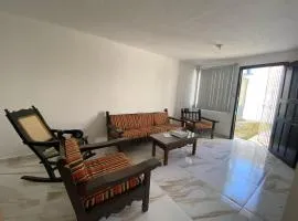 Casa entera gran ubicación, aeropuerto ver