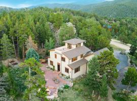 Luxurious Rocky Mountain Retreat above Boulder，位于尼德兰的酒店