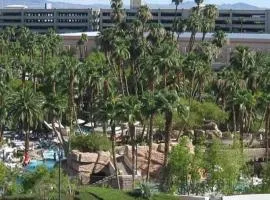 The Signature at MGM Grand