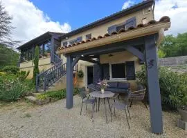 Appartement cosy avec terrasse et piscine dans le Périgord Noir - FR-1-616-473