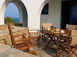 Folegandros Enchanting Moniasma Home, Sunset Views，位于Ano Meria的酒店