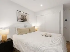 WLG CBD 1BR - Luxe Hyde Lane Stay with Amenities